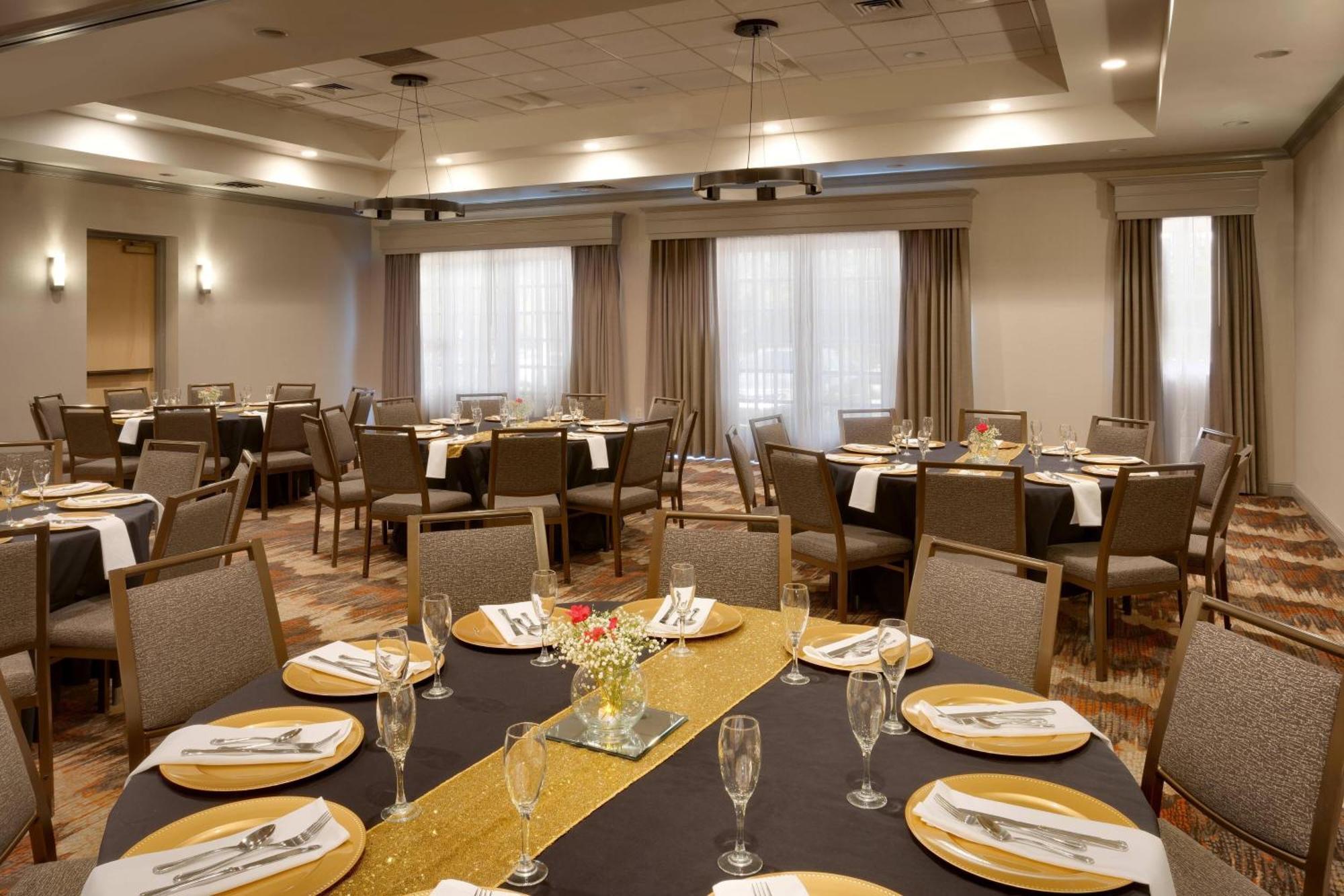 Courtyard By Marriott Albuquerque Hotel Exterior foto